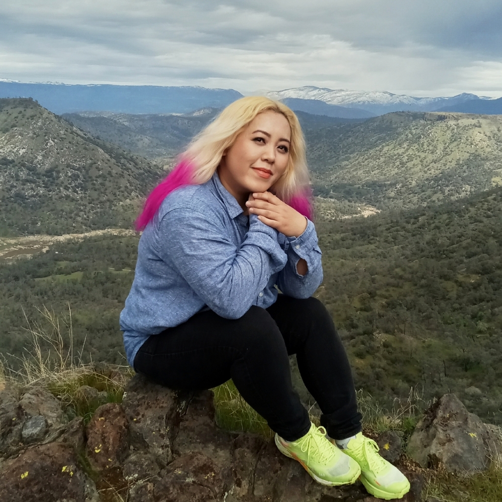 Meet your Posher, Chayeah